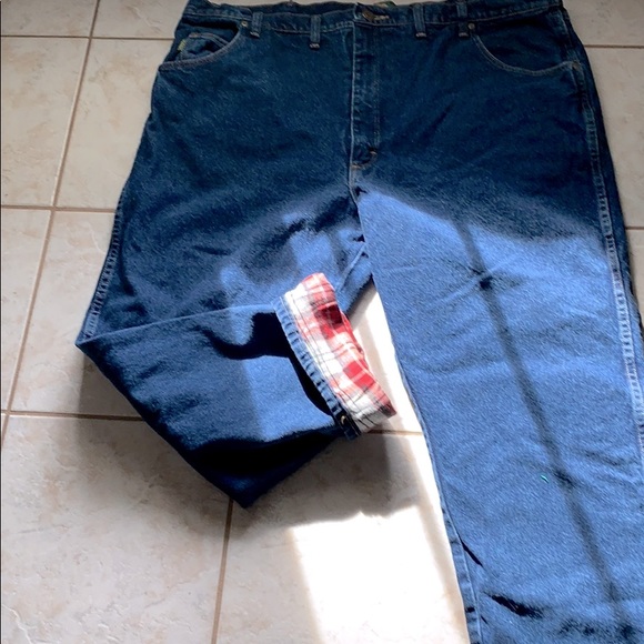Cabela’s flannel lined jeans EUC - Picture 1 of 7